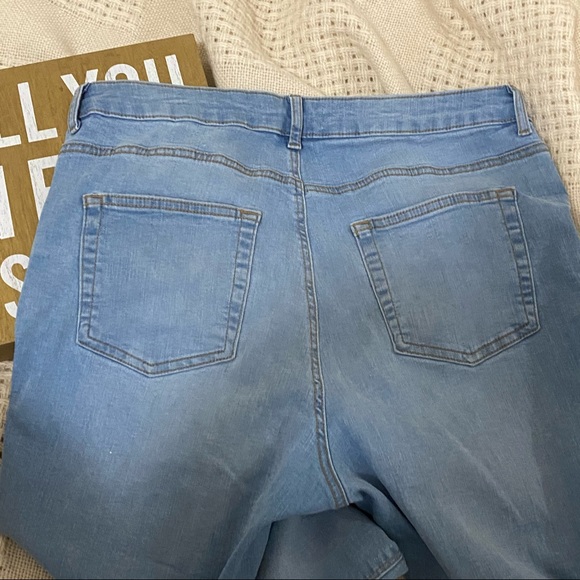 Female pants - Picture 4 of 4